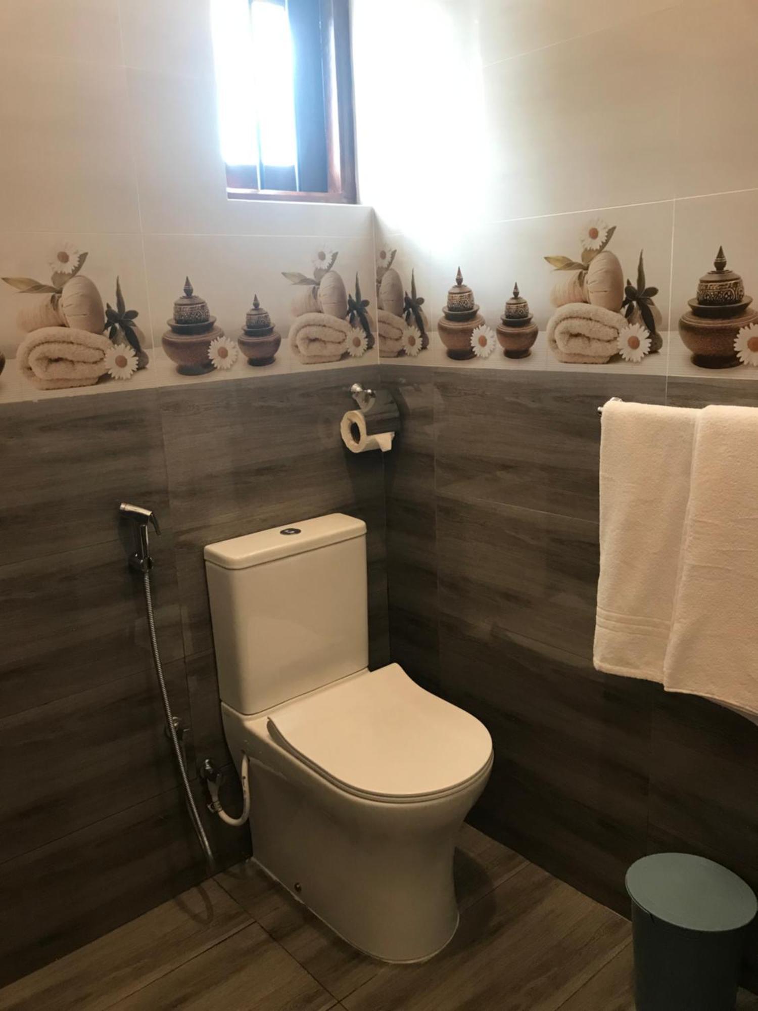 Sri White Villa Airport Boutique Hotel Katunayaka Eksteriør billede